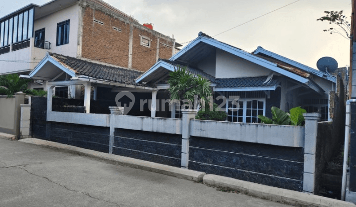 Rumah Asri Dan Nyaman di Bandung Timur Sayap Buah Batu Logam