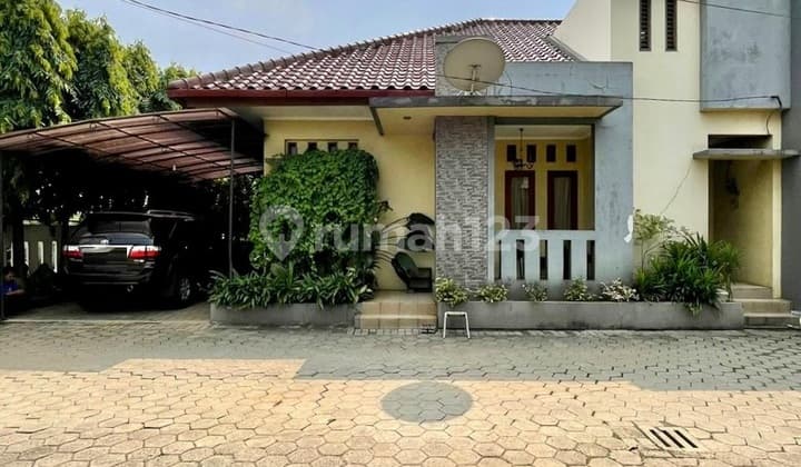 Rumah Cluster di Kebayoran Lama, Jaksel