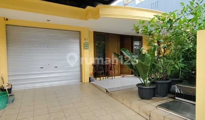 Greenville House in a Quiet and Secure Complex