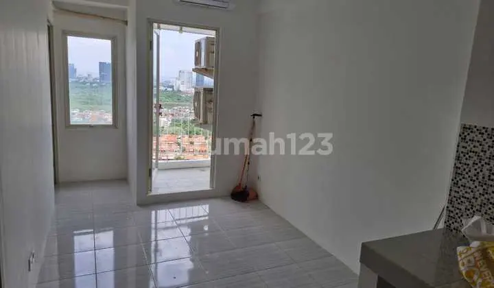 2 BR Apartment for Sale Cheap in Wiyung Area, West Surabaya