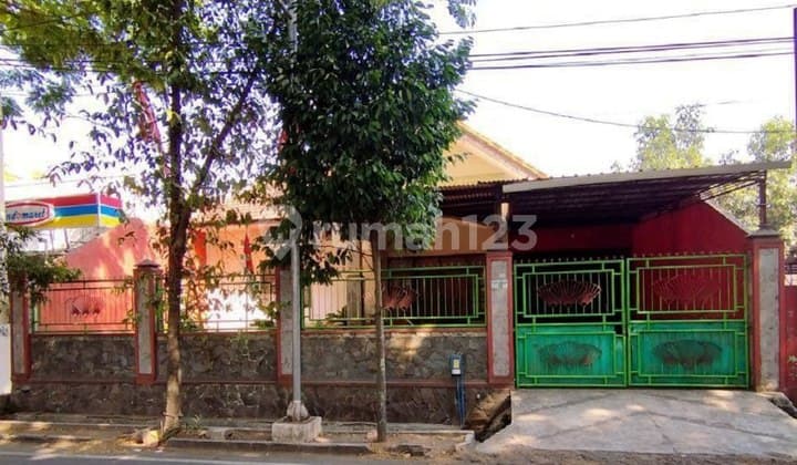 Rumah Super Luas, Strategis Nol Jalan Raya Sawojajar Malang