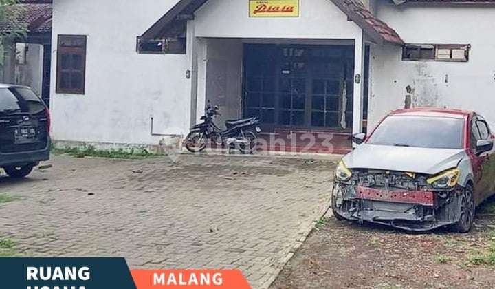 Disewakan Murah Rumah Ex Cafe di Soekarno Hatta Kota Malang