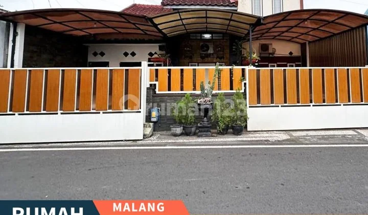 For Sale Well-Maintained Semi-Furnished House in Ikan-Ikan, Malang City