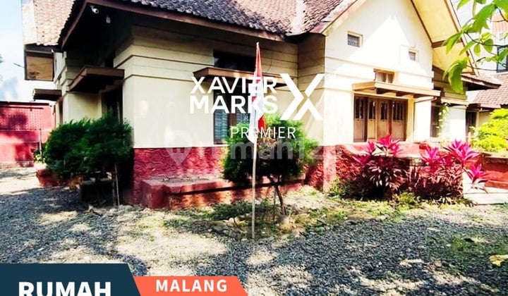 For Rent Old Dutch House Hook City Center in Ijen Klojen Malang