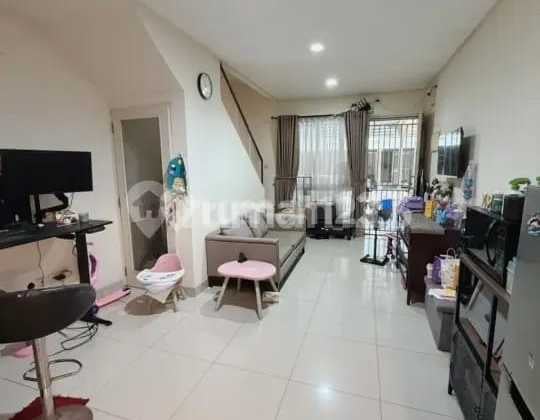 Dijual Rumah Golf Lake Residence Lokasi Bagus Dekat Kolam Renang