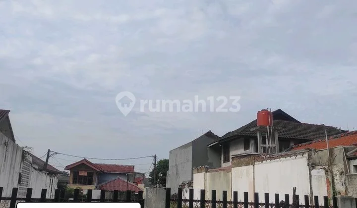 Land Ready for Construction in Petukangan, South Jakarta Land Ready for Construction in Petukangan, South Jakarta