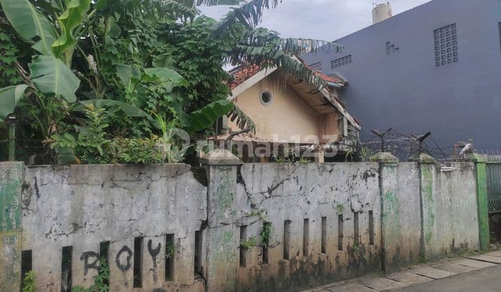 Rumah Tua Hitung Tanah di Ciledug Tangerang
