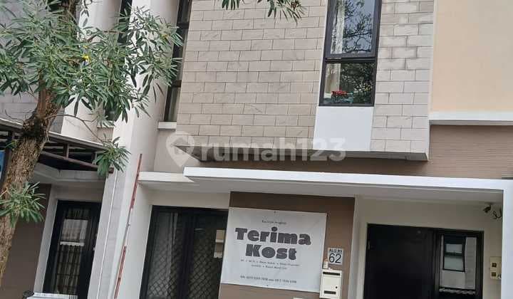 Investasi Menarik! Rumah Kost Alloggio Barat 8 Kamar SHM - Summarecon Serpong