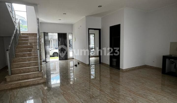 BEST DEAL! Rumah 8x20 Golf Island PIK - Type Pine Brand New Sertifikat