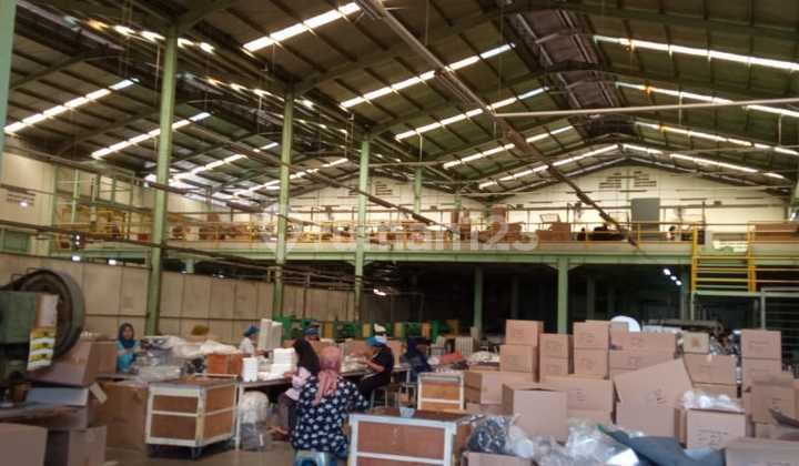 Jual Gudang Miami Kayu Besar Luas 2.959 M2 Akses Container - Pergudangan Miami