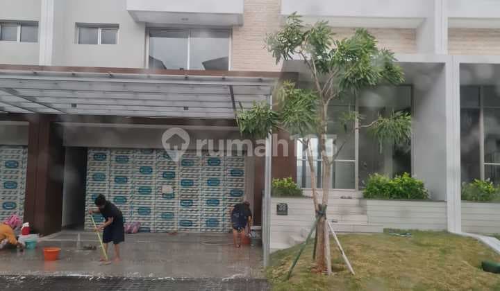 Rumah Langka! Manhattan 10X25 Pik 2 Kosongan - Jarang Ada