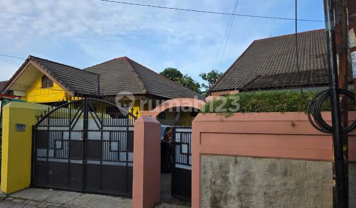 Dijual Rumah Bintaro Pondok Ranji 3 BR SHM - Dekat Stasiun Pondok Ranji