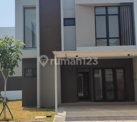 Rumah Hoek di PIK 2 - Cluster Favorit 11x12,5 Depan Clubhouse