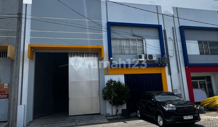 Gudang Tritan Point Sudah Ada Ijin Industri