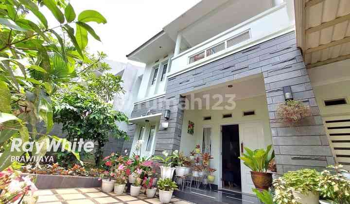 Rumah di Kompleks Dprd Dki Cibubur, Jaktim,3 Menit Ke Stasiun Lrt