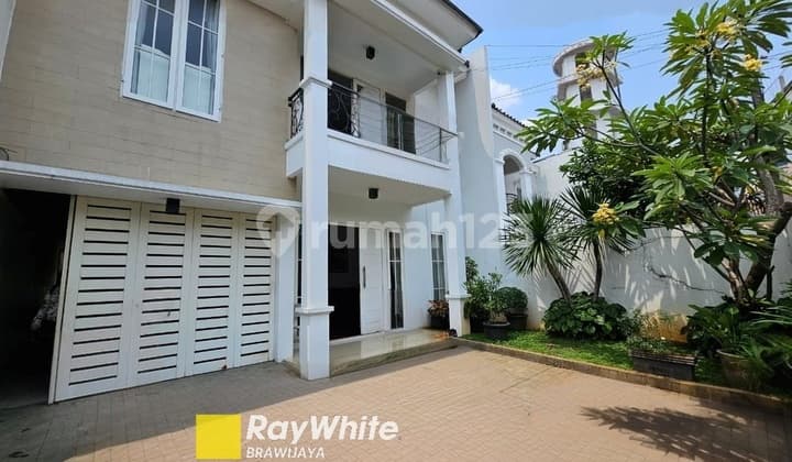 Rumah di Pekayon, Pejaten Barat, Jakarta Selatan, Dekat Mal Pejaten Village, Bebas Banjir