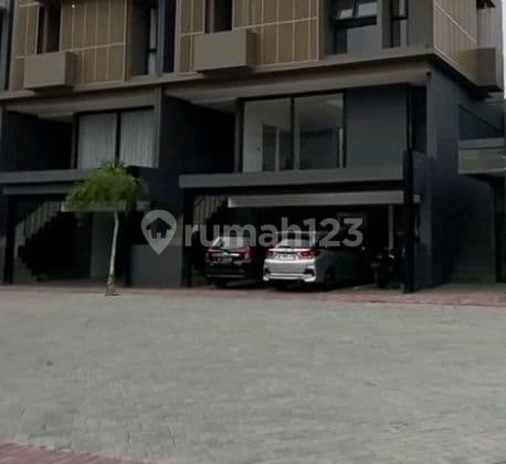 Rumah Townhouse Pintar di Cilandak Tanpa DP