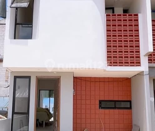 Rumah 2 Lantai di Cinere Nempel Tol dan Jaksel