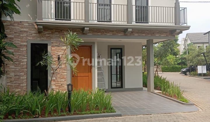 Rumah Hook Siap Huni Nempel Bnget MRT Lebakbulus