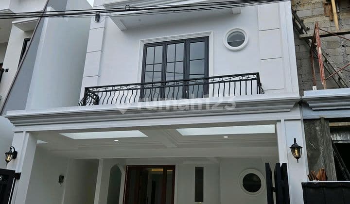 Rumah Mewah Dalam Komplek Cinere Nempel Lebakbulus