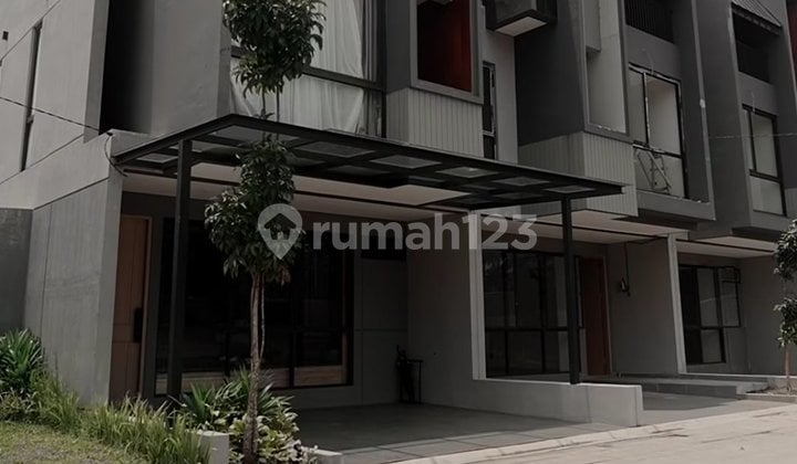 Rumah Pavorite Keluarga Muda Jaksel Nempel MRT Fatmawati