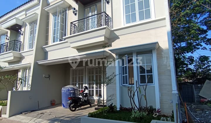 Rumah 2 Lantai di Lokasi Emas Cinere Nempel Jaksel