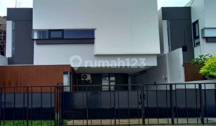 Rumah Luas Di Cilandak Sangat Terawat Harga Nego