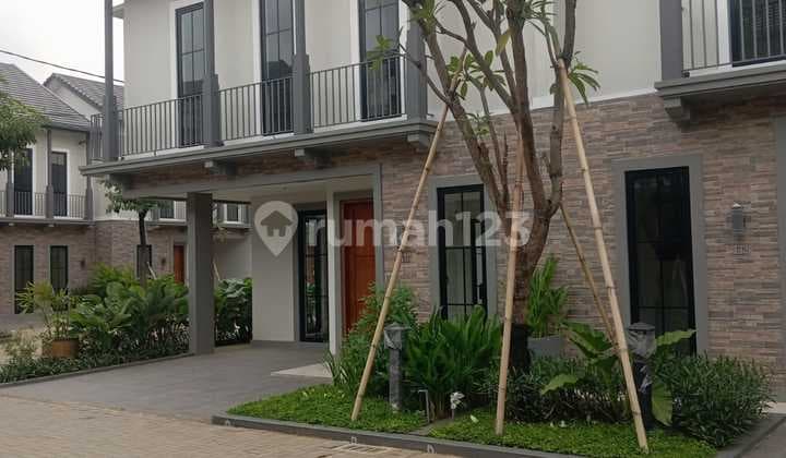 2-Story House Closest to MRT Lebakbulus