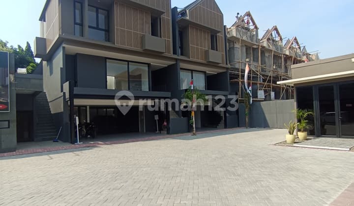 Rumah Double Decker Termewah Tanpa DP Dicilandak