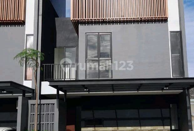 Rumah Super Megah Dekat Lebakbulus Sangat Berkelas