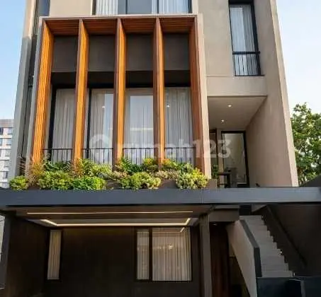 Young CIO's Luxury Homes Adjacent to Citos Mall