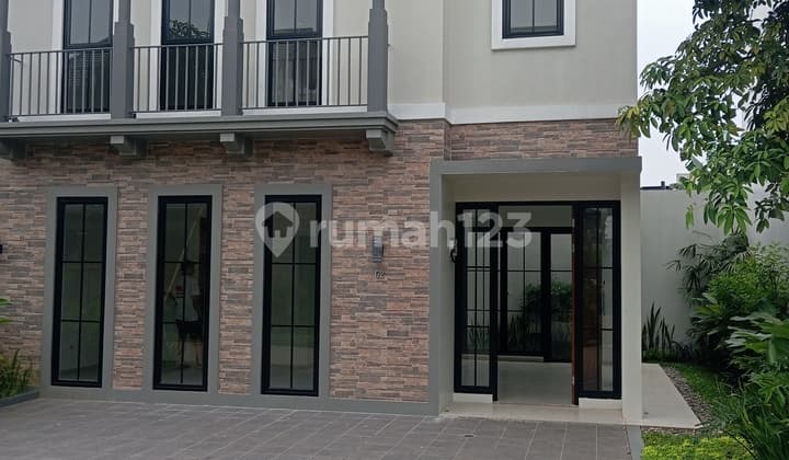 Free house with side garden near Lebakbulus MRT