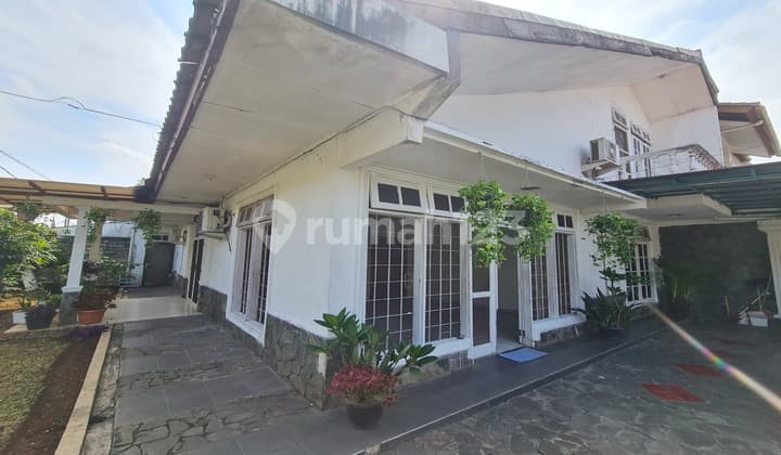 Rumah Hoek Murah Dekat Stasiun Kereta Pondok Ranji Bintaro