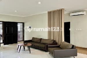 Rumah Minimalis Dekat Akses Tol dan Fasilitas Umum di Bintaro