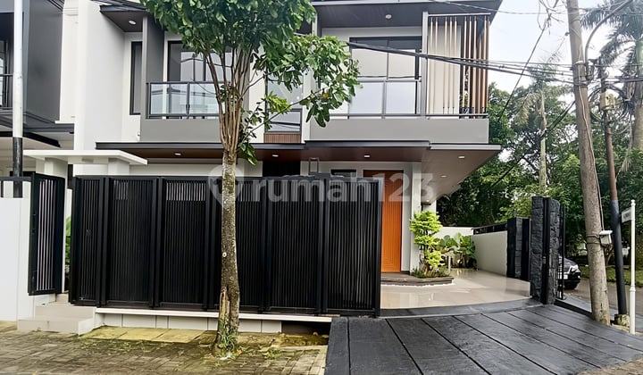 Rumah Hoek Bagus Siap Huni Dekat Akses Tol dan KRL BSD