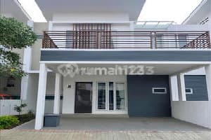 Rumah Kondisi Bagus Dekat Akses Tol Di Cluster Bintaro Harga Nego