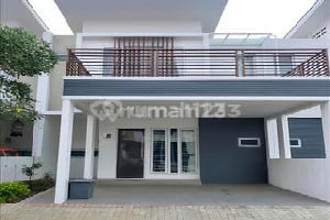 Rumah Kondisi Bagus Dekat Akses Tol Di Cluster Bintaro Harga Nego