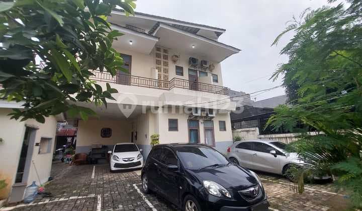 Nice Two-Story Boarding House Near Public Facilities in Radio Dalam