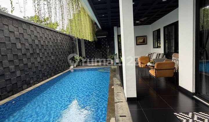Dijual Rumah European Style 3 Lantai BSD