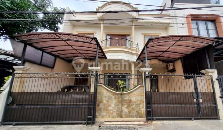 Rumah Siap Huni 2 Lantai Lokasi Strategisdi Rawamangun