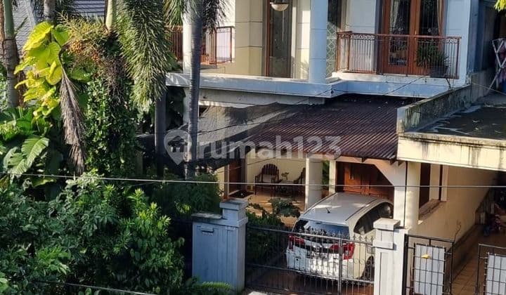 Rumah 3 Lantai Siap Pake Dekat Tol Jatibening Di Taman Bougenvile Caman