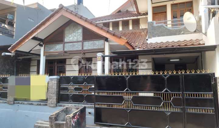 Rumah 2 Lantai Pinggir Jalan Di Duren Sawit