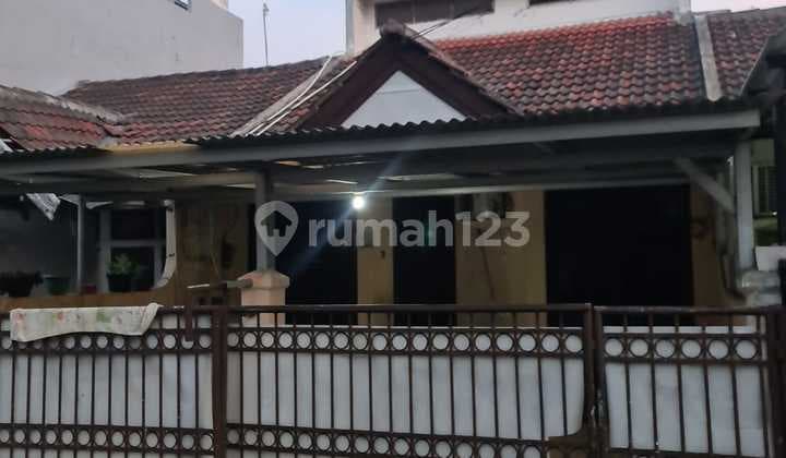 rumah bersih terawat di harapan baru regency bekasi barat