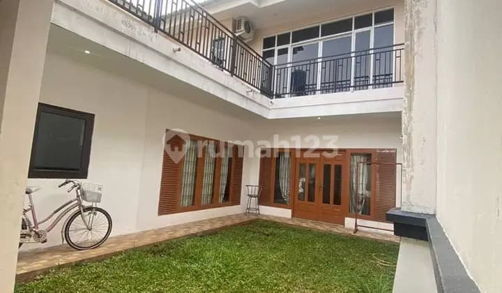 Rumah siap huni di Cluster River Park Bintaro Jaya