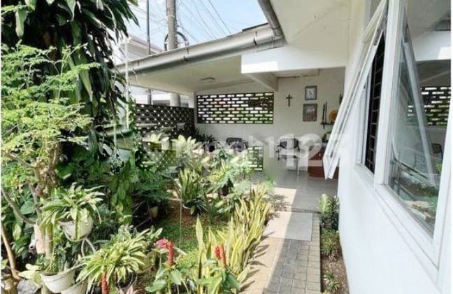 Rumah di Komplek DPR Pondok Ranji, WR Supratman