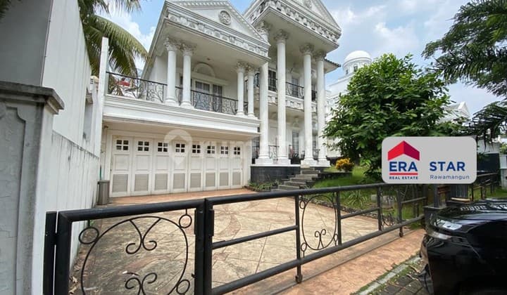 Rumah Mewah Turun Harga di Boulevard Legenda Wisata, Cibubur