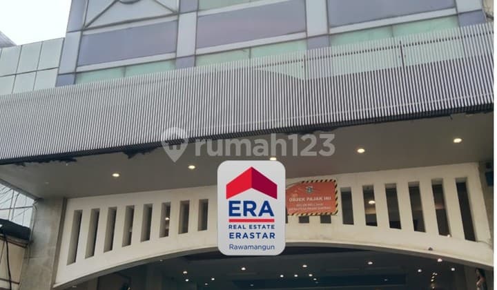 Ruang Usaha 3 Lantai Harga Murah di Pusat Bisnis Pasar Baru Jakpus.