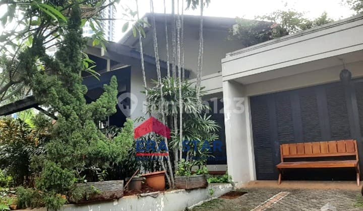 Rumah dengan Pool Murah Nempel Patra Kuningan di Menteng Dalam Jaksel