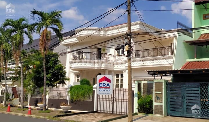 Rumah Mewah 2 Lantai Harga Murah di Kartika Utama Pondok Indah Jaksel