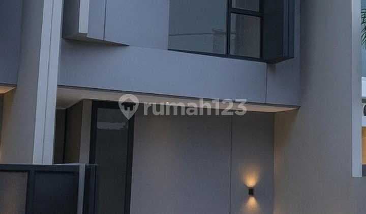 Rumah Modern Minimalis di Sutorejo -Kualitas Premium